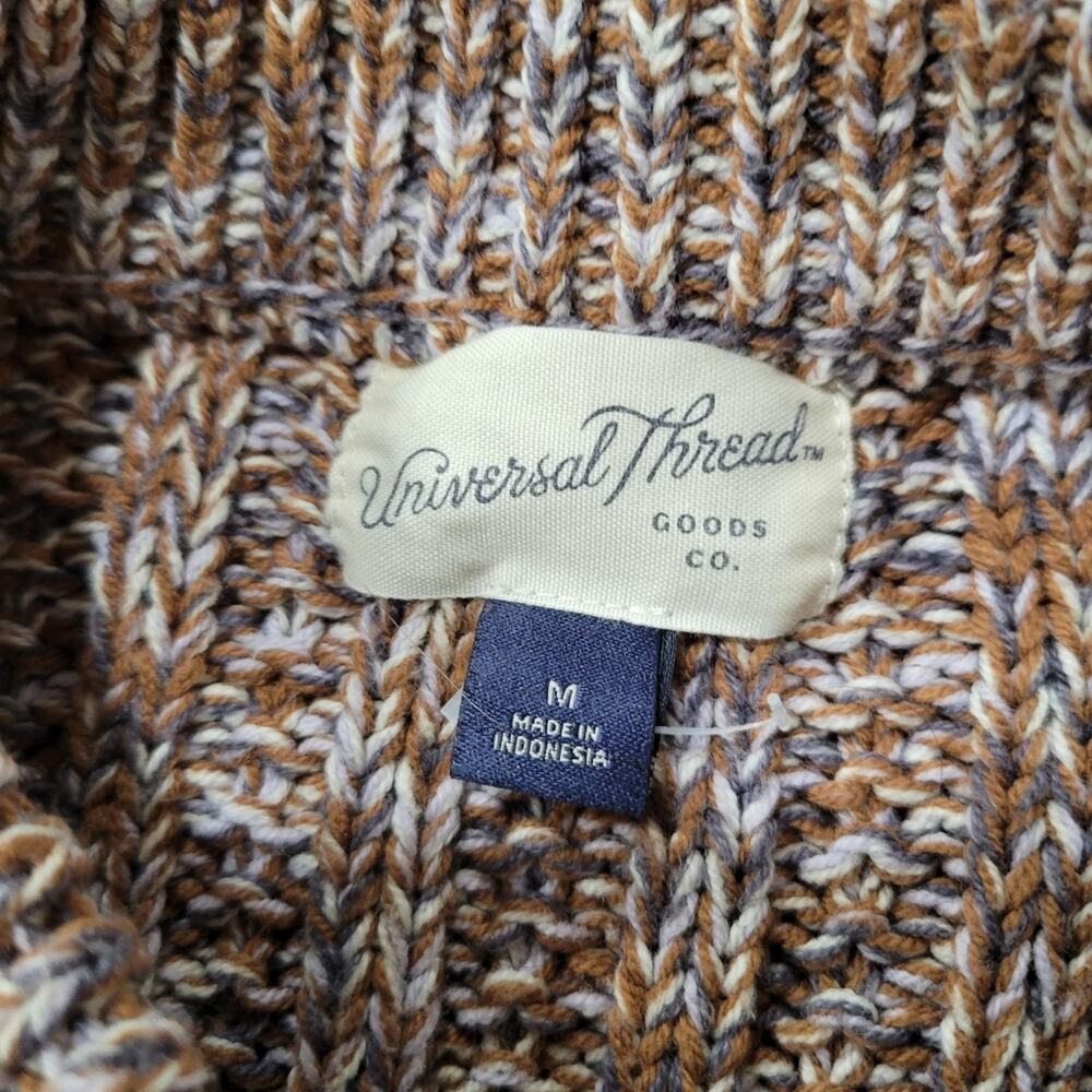 Universal Threads Sweater Size Medium - Picture 7 of 8